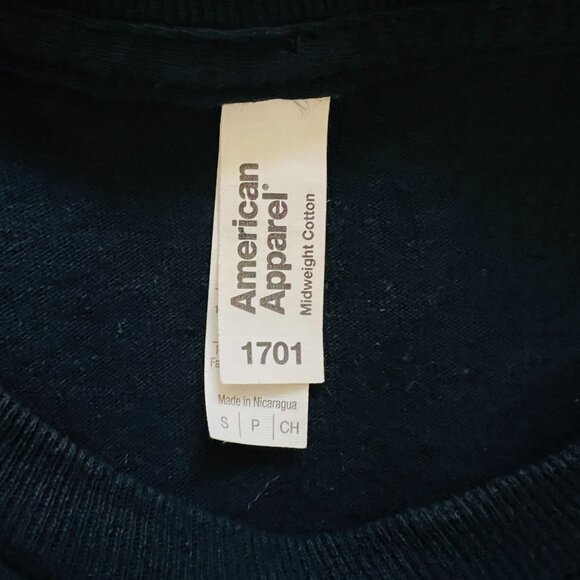 Chi-Town Tattoo Small T-Shirt Shirt - Picture 4 of 5